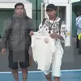 Universitario: Edison Flores llegó a Lima y será presentado este lunes en el cuadro crema