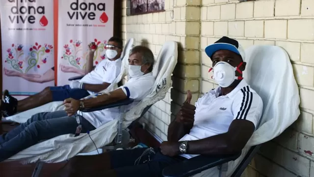 Universitario: exjugadores cremas donaron sangre en el estadio Lolo Fernández