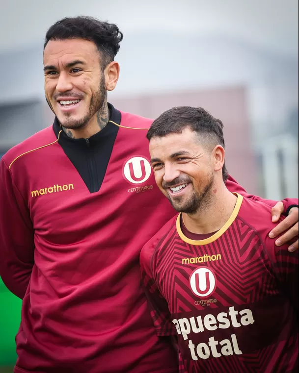 Gabriel Costa junto a Gustavo Dulanto en la práctica en Campomar. | Foto: Universitario.