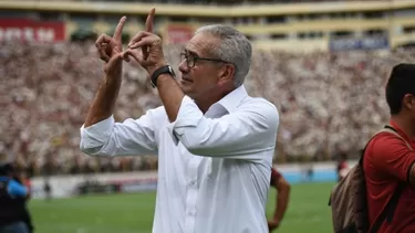 El extécnico de Universitario reconoció que le gustaría volver a ponerse el buzo de DT. | Foto: Universitario.