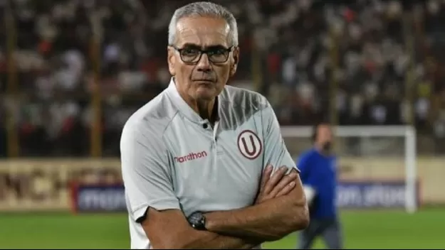 Gregorio Pérez dejará de ser el director técnico de Universitario