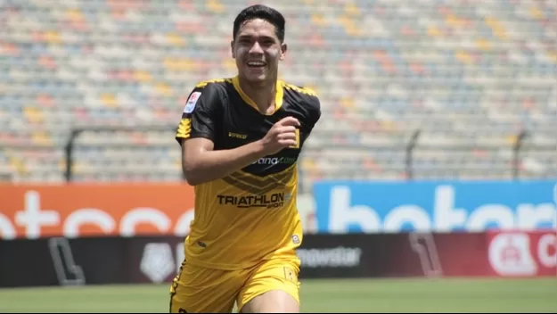 Universitario: Gregorio Pérez descartó la llegada de Yuriel Celi al club crema