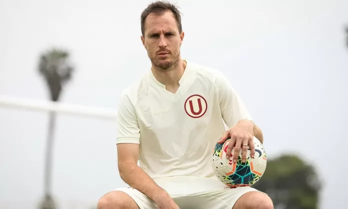 Novick Universitario: Hernán Novick renovó contrato con el club crema hasta ...