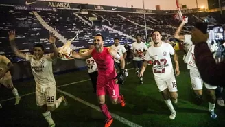 José Carvallo sumó su segundo título con Universitario. | Foto: Aldair Mejia (@aldairmejia_photo)/Video: América Deportes