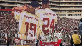 Universitario hizo historia en la tabla del hincha de la Liga 1 al llevar casi 700 mil personas en 2024. | Foto: LFP