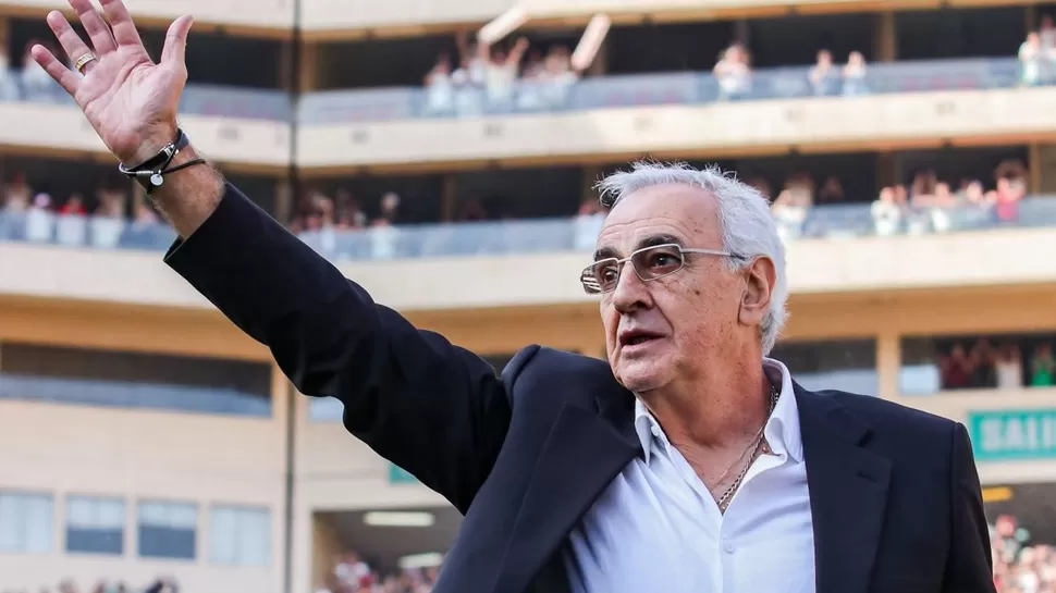 Jorge Fossati, entrenador uruguayo de 70 años. | Foto: Liga 1
