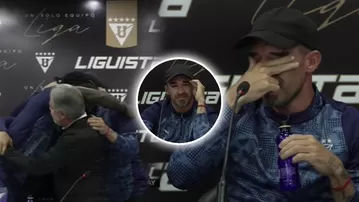 Lisandro Alzugaray rompió en llanto durante su despedida de LDU