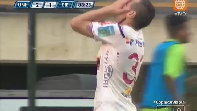 Universitario: Maxi Giusti se 'comió' otro gol con camiseta crema