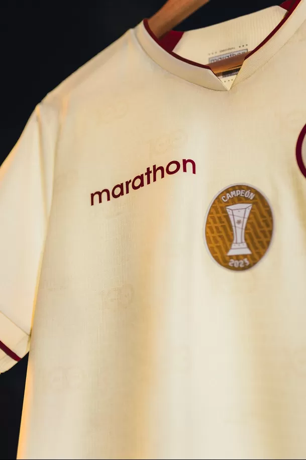 Nueva camiseta de Universitario. | Fuente: @universitario