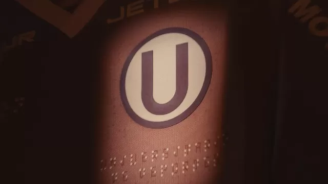 Universitario sorprendió al lanzar maravillosa camiseta en homenaje a hinchas con discapacidad visual / Foto: X Universitario