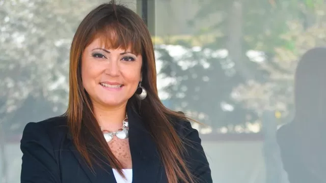 Sonia Alva es la nueva administradora de Universitario. | Foto: @Gustavo_p4/Video: América Deportes.