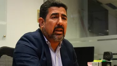 Carlos Moreno deberá dejar Universitario.