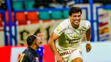 Universitario venció 3-1 a Binacional y es líder del Apertura