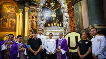 Universitario visitó al Señor de los Milagros en Las Nazarenas