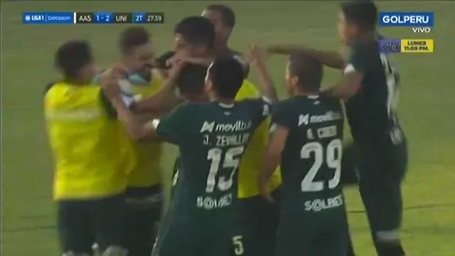 Universitario vs. Alianza Atlético: Rugel de cabeza anotó el 2-1 para los merengues
