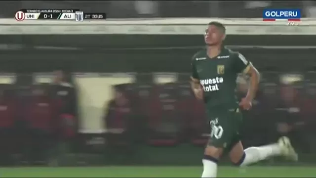 Quevedo ingresó al partido ante Universitario en reemplazo de Zanelatto. | Video: GOL Perú.