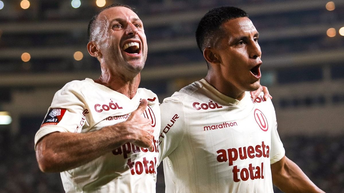 Universitario derrotó 2-1 al Atlético Grau y es el escolta del líder Alianza Lima