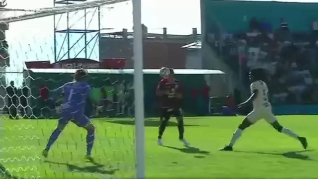 Universitario vs. UTC: Diego Dorregaray falló increíble ocasión de gol