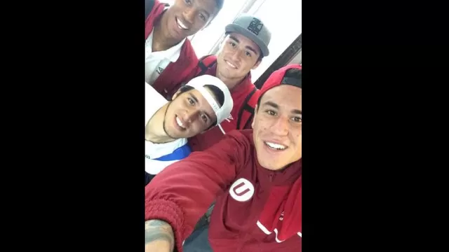 Universitario y los selfies de los jugadores en su viaje a Venezuela-foto-2