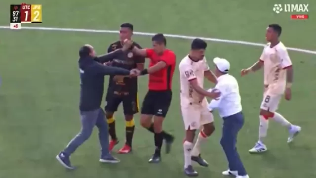 UTC vs Juan Pablo II quedó suspendido: presidente y dirigentes agredieron al árbitro / Foto y video: L1MAX