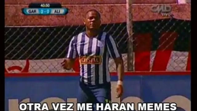 Wilmer Aguirre y los memes tras nuevos fallos de cara al gol-foto-2