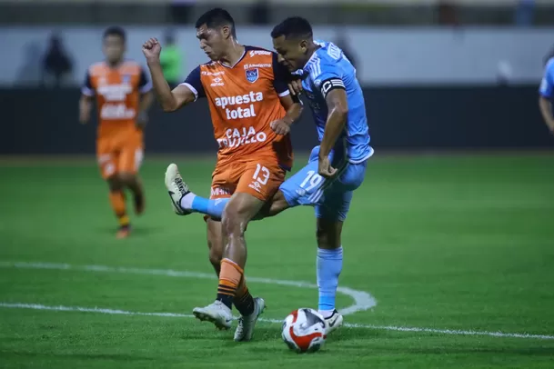 Momento de la lesión de Yoshimar Yotún. | Foto: El Fotógrafo del Mal-@apresion1