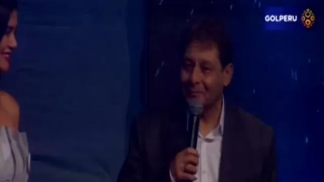 Roberto Chale hizo pasar incómodo momento a presentadora de premios de la ADFP  | Video: Gol Perú.