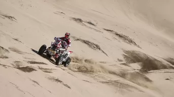 Alexis Hernández inició entre los tres mejores pilotos del Atacama Rally