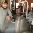 Afganistán: La curiosa reacción de los talibanes cuando ingresaron a un gimnasio