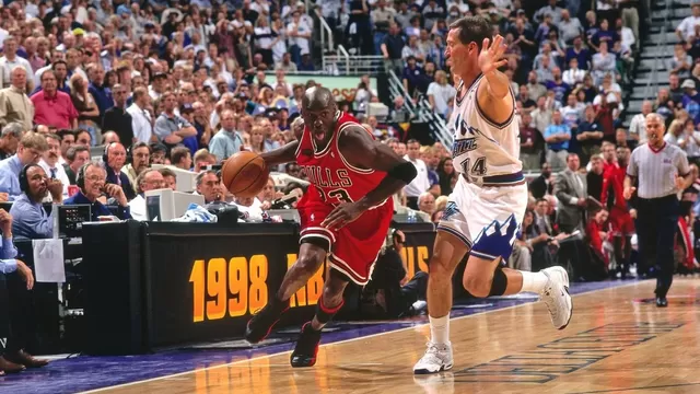 Air Jordan 13: Subastan por precio récord unas zapatillas de Michael Jordan