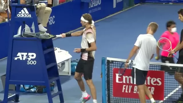 Alexander Zverev y una violenta reacción: Golpeó con su raqueta la silla del árbitro