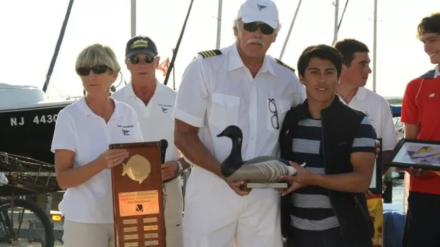 Angello Giuria se proclamó bicampeón mundial juvenil de Sunfish