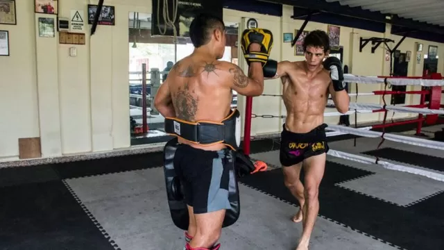 Campeón mundial de Muay Thai aconsejó qué hacer en caso de asalto
