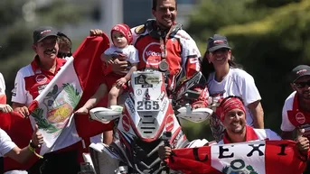 Dakar 2016: así fue el festejo del peruano Alexis Hernández en el podio