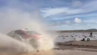 Dakar 2017: la espectacular pasada de Nicolás Fuchs en la inundada Uyuni