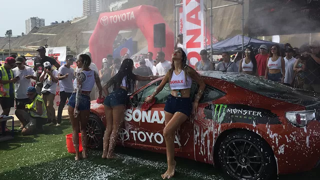 Drifting en la Costa Verde: sexy car wash dejó boquiabiertos a fanáticos