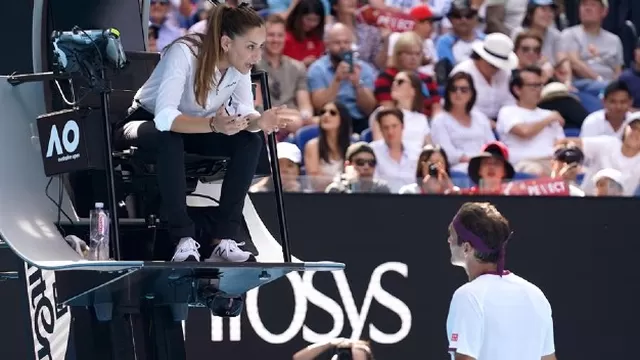 Roger Federer con Marijana Veljovic. | Foto: EFE/Video: YouTube