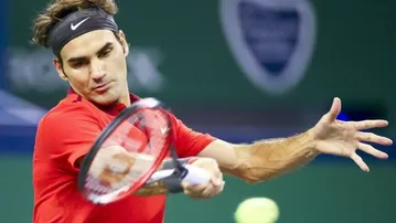 Genial punto de Roger Federer en la final del Masters 1000 de Shanghái