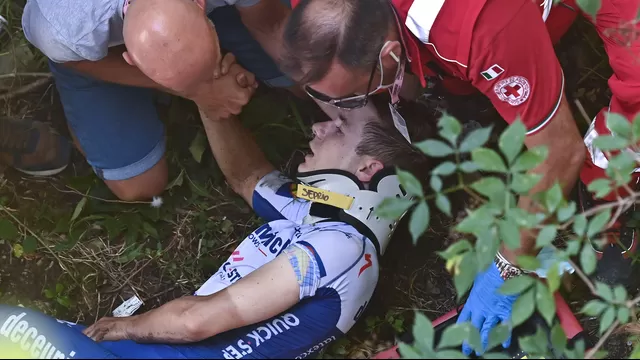 Giro de Lombardía: Ciclista Remco Evenepoel cayó desde un puente y sufrió una fractura de pelvis
