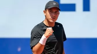 El peruano venció a Nikoloz Basilashvili, número 107 del mundo, y el tenis peruano suena en Melbourne.