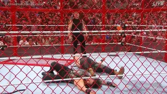 Brock Lesnar masacró a Braun Strowman y Roman Reigns al final de 'Hell in a Cell 2018'