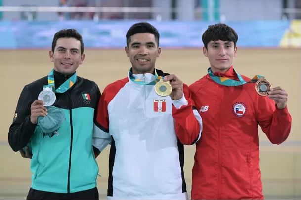 Hugo Ruiz ganó el oro en la modalidad de ómnium en el ciclismo de los Juegos Panamericanos. | Foto: AFP