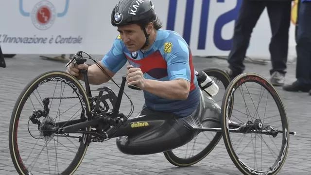 Alex Zanardi, atleta paralímpico de 53 años. | Foto: AFP/Video: YouTube