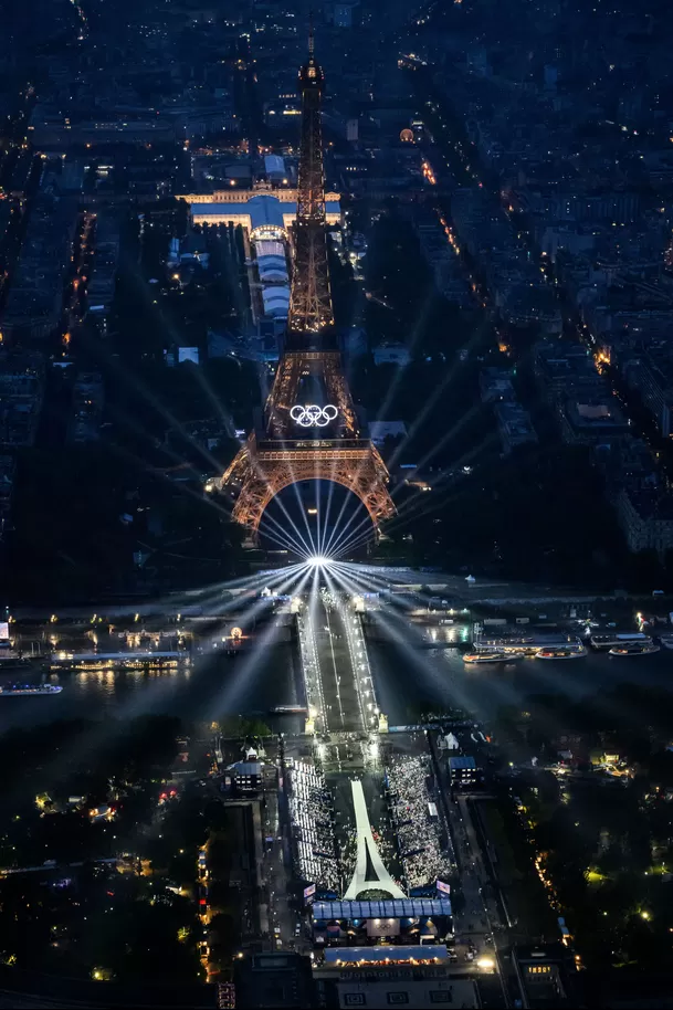 París 2024 fue inaugurado por todo lo alto y las competencias arrancan de inmediato. | Foto: AFP.