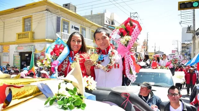 Lima 2019: Gladys Tejeda y Christian Pacheco fueron homenajeados en Huancayo