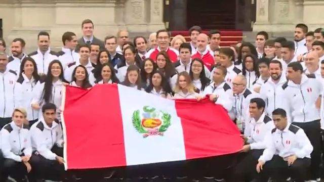 Lima 2019: presidente Martín Vizcarra entregó bandera nacional a delegación peruana