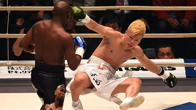 Mayweather derrotó al japonés Nasukawa por KO técnico en solo dos minutos