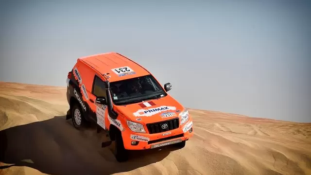 &#39;Mono&#39; Orlandini trepa posiciones en el Abu Dhabi Desert Challenge 