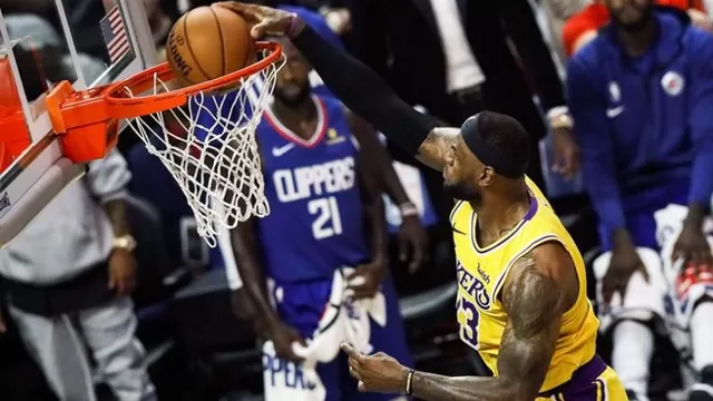 LeBron James anotó 18 puntos en el Lakers vs. Clippers. | Foto: AFP/Video: SporTV