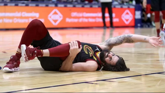 NBA: Ricky Rubio sufrió terrible lesión y se pierde el resto de la temporada